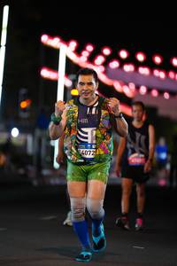 BIB: 4072
                            <button type="button" onclick="openModal(23063557)" class="btn btn-primary btn-sm float-right btn-popup" data-toggle="modal" data-target=".modal-high-quality">
                        <i class="fas fa-shopping-cart"></i> Add to Cart
                    </button>
                                            <button type="button" onclick="isThisMe(23063557, true)" class="btn btn-success btn-sm float-right btn-popup btn-isme hidden" data-toggle="tooltip" data-placement="bottom" title="นี่คือรูปของคุณใช่ไหม คลิกที่นี่เพื่อเอาเข้าอัลบั้ม">
                        <i class="fas fa-plus"></i> Add to album
                    </button>
                    <button type="button" onclick="isThisMe(23063557, false)" class="btn btn-warning btn-sm float-right btn-popup btn-isnotme hidden">
                        <i class="fas fa-ban"></i> Remove from album
                    </button>